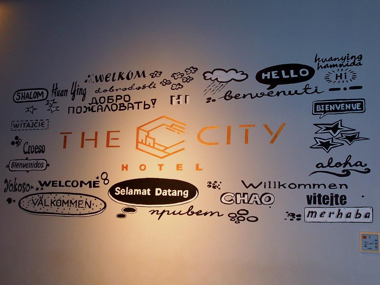 The City Hotel Ambon Esterno foto